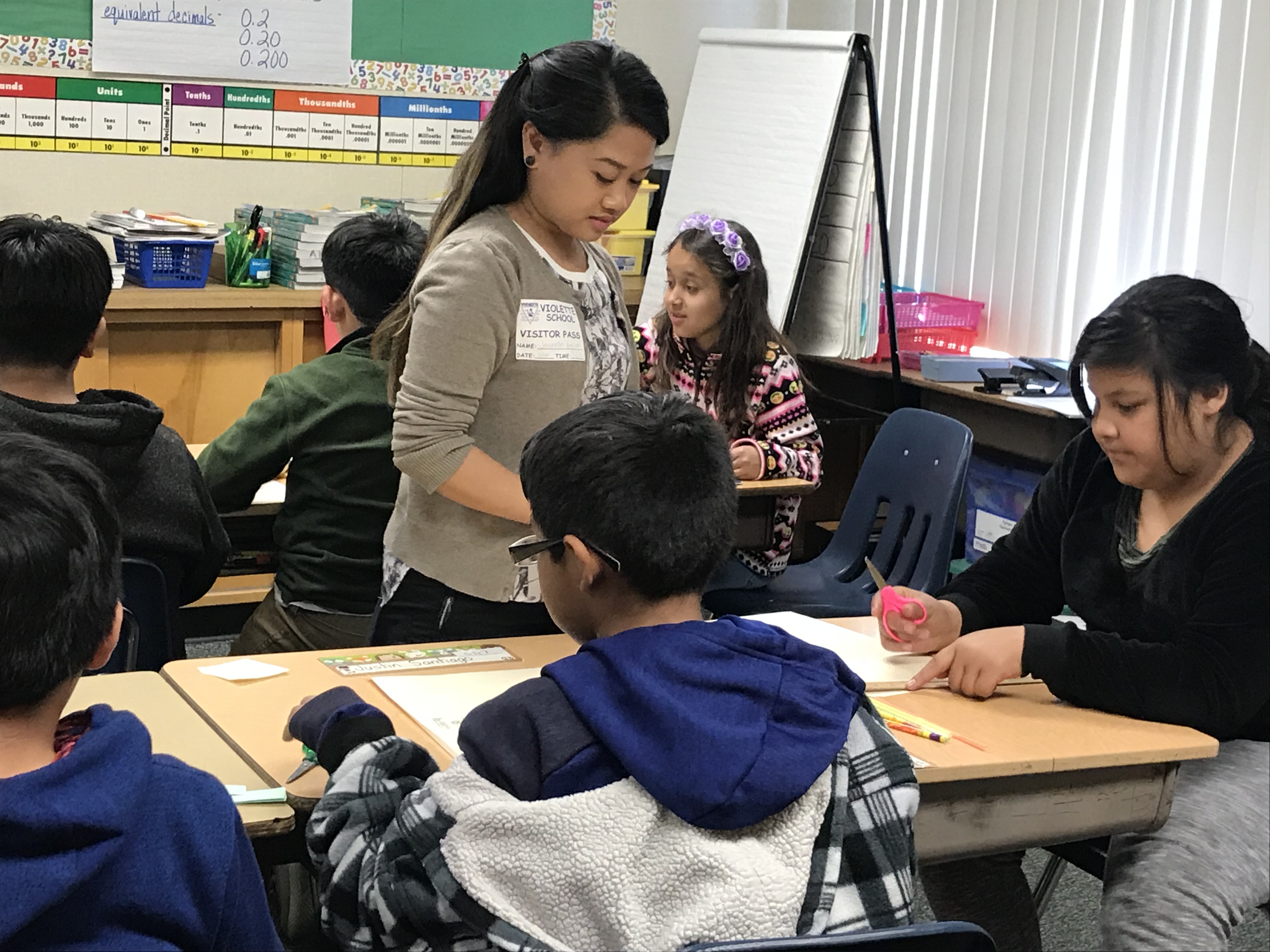 Boeing engineers challenge students to build a lightweight wing structure that can hold a heavy load without deflecting. Students's engineering, math and creative skills are put to the test!