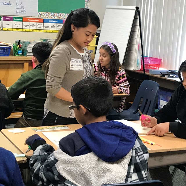 Boeing engineers challenge students to build a lightweight wing structure that can hold a heavy load without deflecting. Students's engineering, math and creative skills are put to the test!